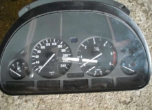 Ceasuri bord BMW 525
